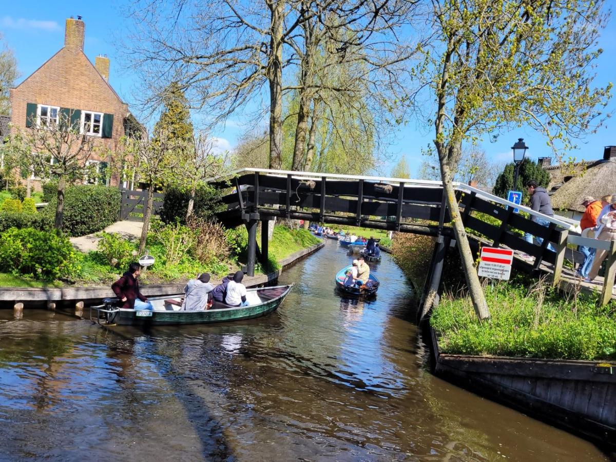 B&B Villa Giethoorn - Canalview, Privacy & Parking Exteriör bild